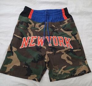 NY KNICKS Camo Athletic Hybrid Shorts with Blue Waistband